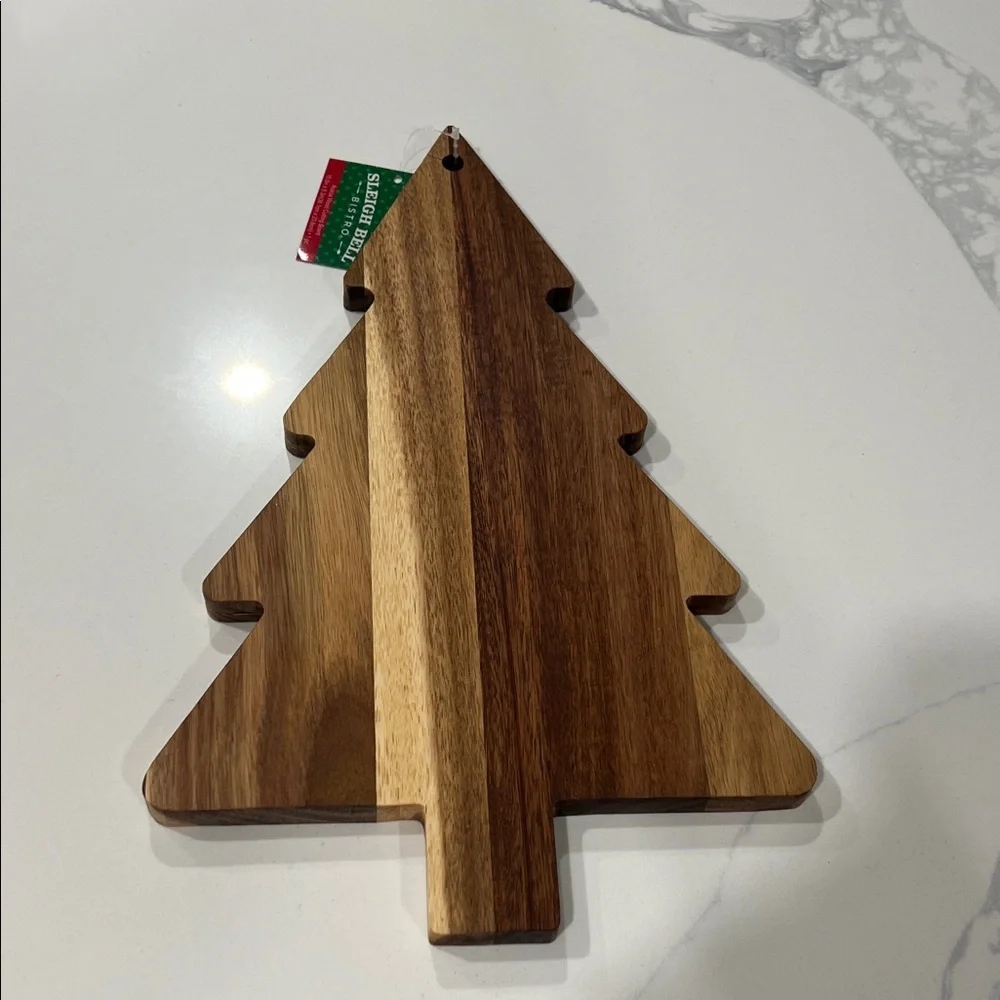 Cute. WOODEN🎄🌲
